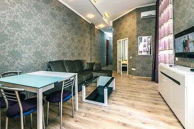 One bedroom. 6 Zankovetskoi St.