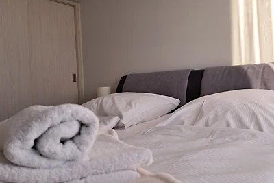 Apartment 28, Blickrichtung