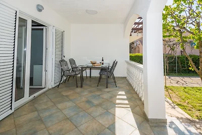 Appartamento Vacanza con famiglia Privlaka