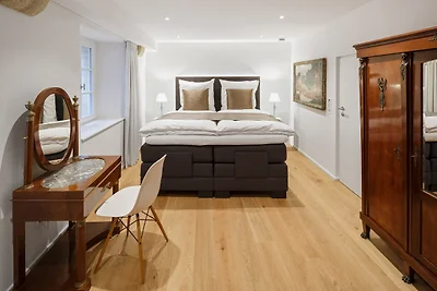 Apartment Suite