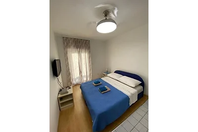 Apartment Maribel 70 m from beach