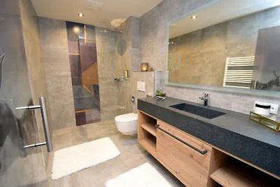 Superior Chalet Berggold