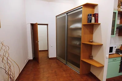 One bedroom. 5a Baseina str .