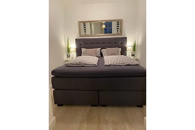 Buchta, Sarina: "Strandkoje am