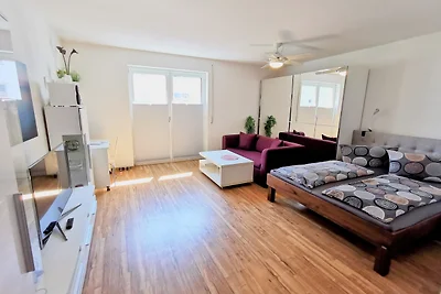 LARA BodenSEE City Apartment