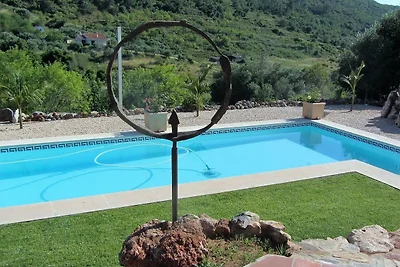 Casa Vale Vinagre 8P with pool in a