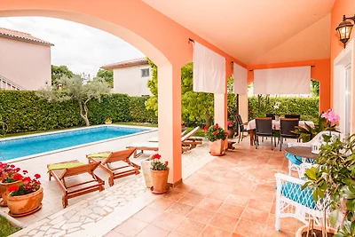 Vakantiehuis Ontspannende vakantie Peroj