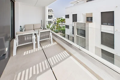 Luxury Apt | Access to Europe’s