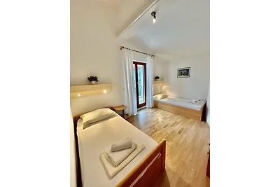 Apartment 6