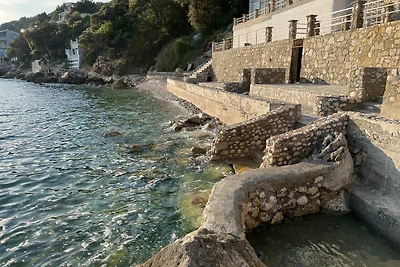 Sea Wave Apartment