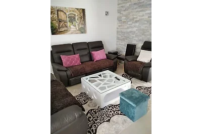 Villa Gusto 4*. Mit Pool und