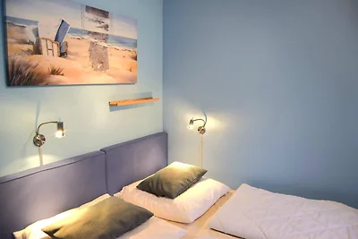 Fam. Wenzler App."Nautic"(Nr. 10)