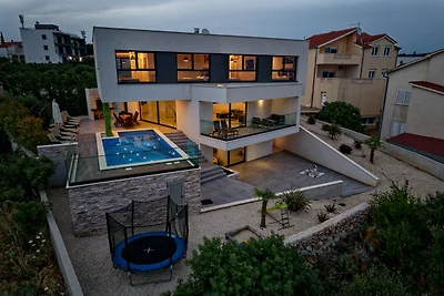 VillaLux2022 mit Pool beheizt