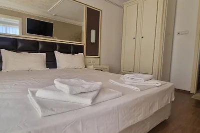 Penthouse Happy Moments