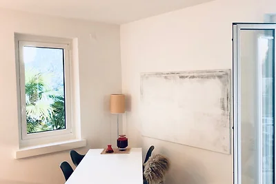 Moderne Wohnung mit Seesicht
