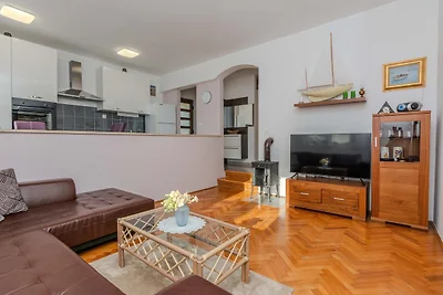 Holiday home Suric