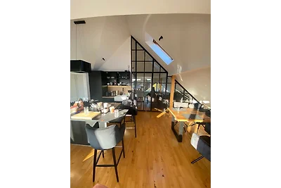 Schönes Dachgeschoss Loft in
