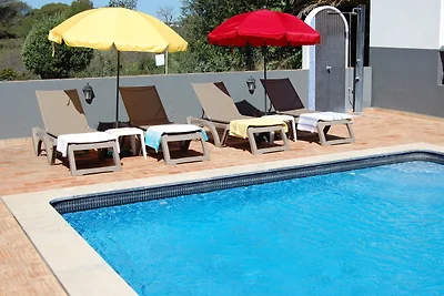 Charmante Villa mit 4 Schlafzimmer