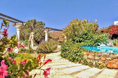 Casa Rosa, Arico Viejo/ La Sabinita