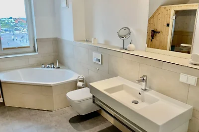 Pier 16 mit Sauna - ABC346