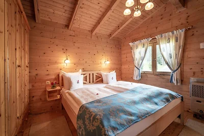 Chalet / Apartment mit Gartenblick