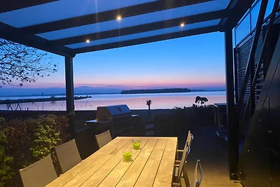 BEACH VILLA