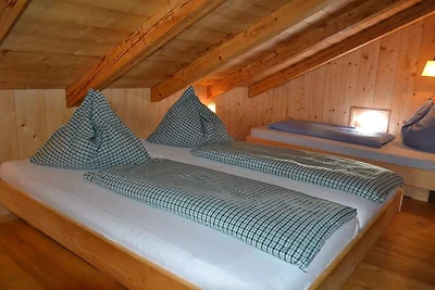 Urgemütliche Lennkhütte by