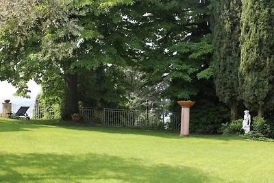 Holiday home relaxing holiday Gardone Riviera