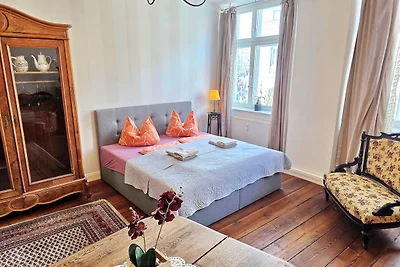 App. 2 - Café 28 & Pension am