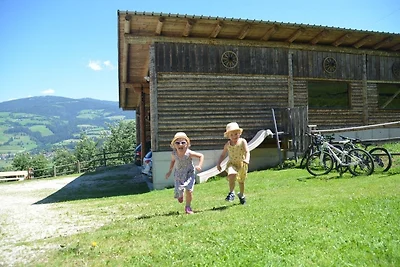 Urige Berghütte in Alleinlage