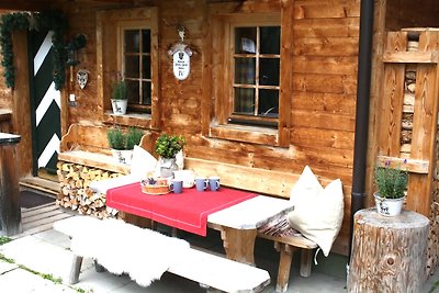 Skihütte an der Piste im Zillertal