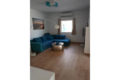 Haus in Cala Tarida, strandnah, bis