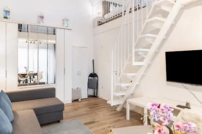 Nahe Airport Berlin Maisonette