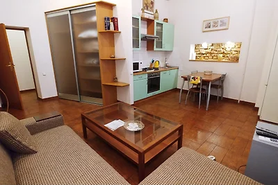 One bedroom. 5a Baseina str .