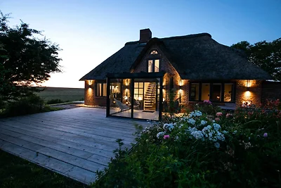 Luxuriöses Ferienhaus Room No. 1