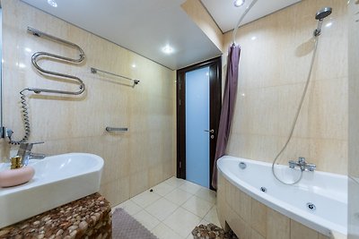 One bedroom. Lux. 9 Pushkinska str.