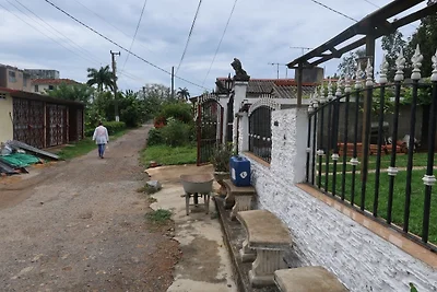 Hostal El Almendro Maritza y Omar