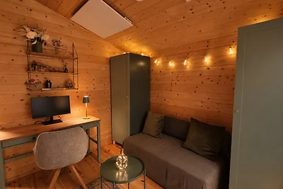 (206) The Tiny "Comfy" House