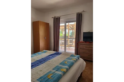 Ferienwohnung mit Pool, Wlan direkt