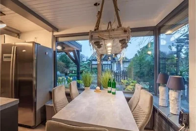 Lichtdurchflutetes Traumhaus 800