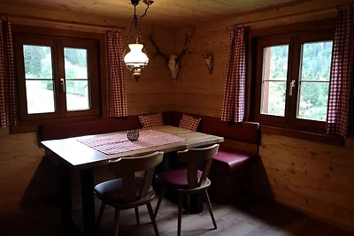 Berg-Hütta Monika in Alleinlage