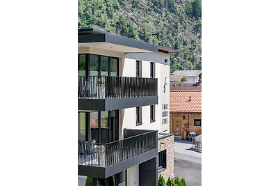 Falkners Five - Apartment three