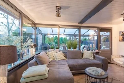 Lichtdurchflutetes Traumhaus mit