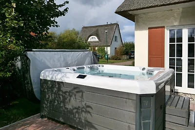 B 4 Reethaus Jaguar mit Sauna und