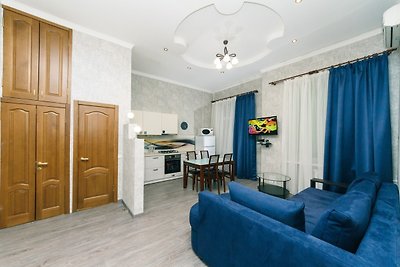 Two bedrooms. Studio 5a Baseina