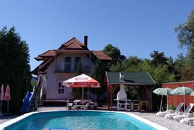 Ferienwohnung mit Pool, WLAN direkt