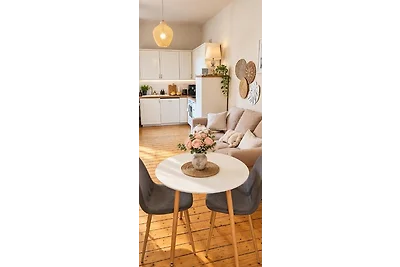 Velmora Boutique Suites: Cozy
