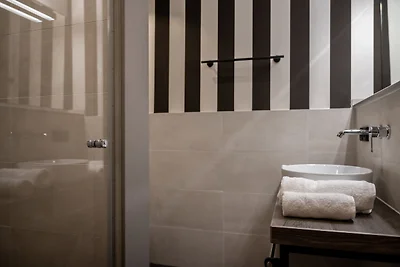 4Hafenzeiten - NIE.7 Vorwärts