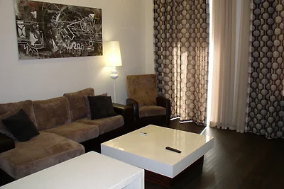 One bedroom. Lux. 42.Shota