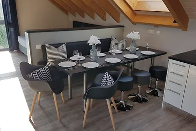 Premium-Wohnung Dach-Loft bei Fam.